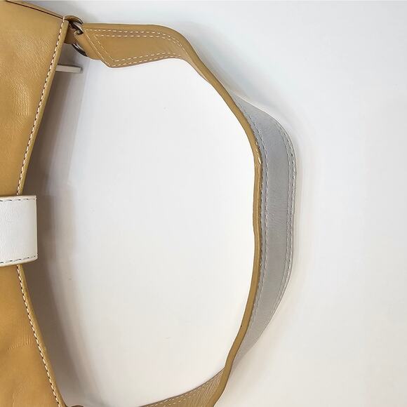 Via Spiga Leather Tan & White Baguette Purse - Picture 6 of 11